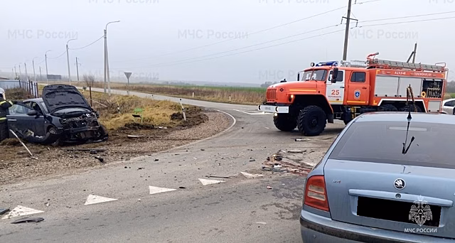 Три человека получили травмы в ДТП на дороге Калуга-Перемышль
