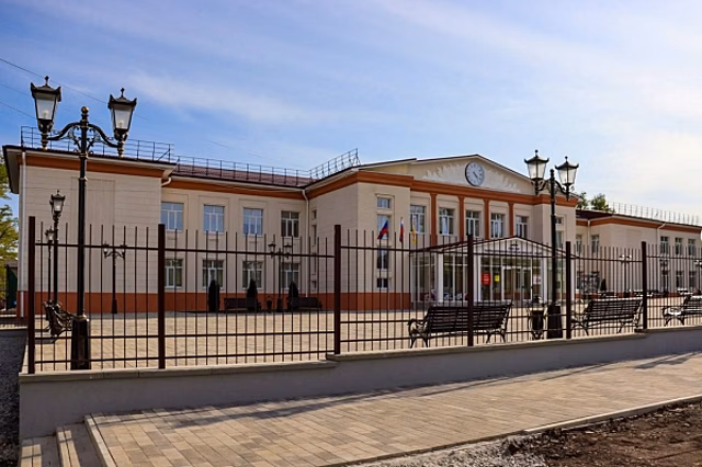В ЛНР в рамках нацпроекта «Молодежь и дети» отремонтируют более 260 образовательных организаций