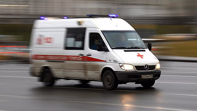 Два техника провалились в кипяток при ремонте трубы в Петербурге