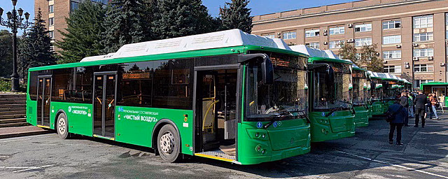 В Челябинск прибыла первая партия новых автобусов на газовом топливе
