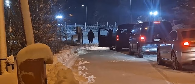 Финские пограничники не захотели убирать снег на свой КПП в Торфяновке