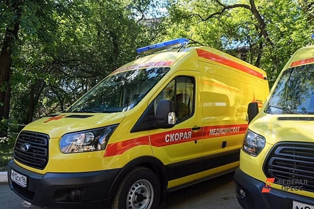 Штукатурка рухнула на голову сотруднице в здании МВД по Петербургу