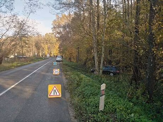 В Гурьевском районе легковушка вылетела с трассы в кювет и опрокинулась