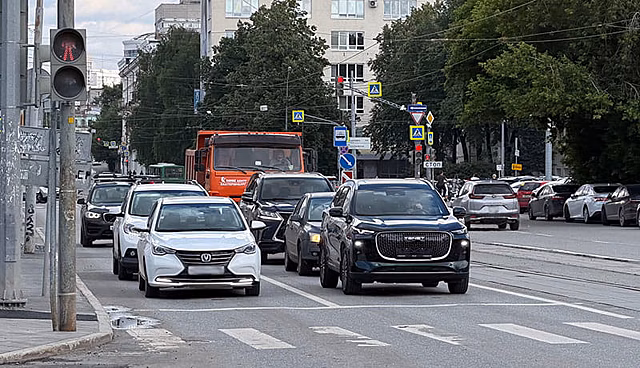 Каждый четвертый россиянин регулярно нарушает ПДД