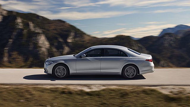 Mercedes-Benz отзывает электрические машины из-за неправильного звука