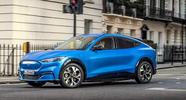 Ford, GM и Stellantis планируют достичь 50% продаж электромобилей к 2030 году