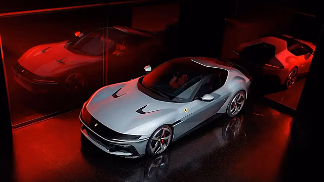 Ferrari отзывает 12Cilindri из-за чрезмерной тонировки