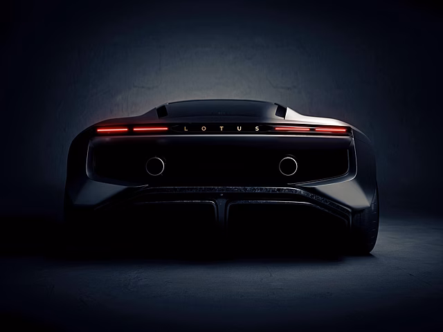 Компания Lotus представит в 2028 году полностью новый суперкар