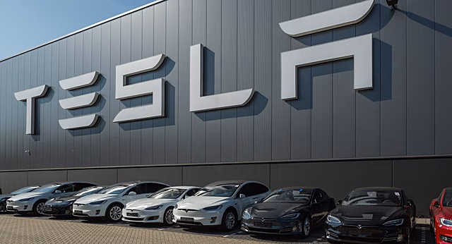 Tesla будет выпускать чипы нового поколения вместе с Samsung