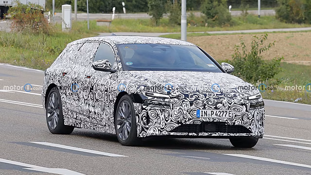 Электрический Audi RS6 нового поколения впервые пойман скрывающим расширители крыльев