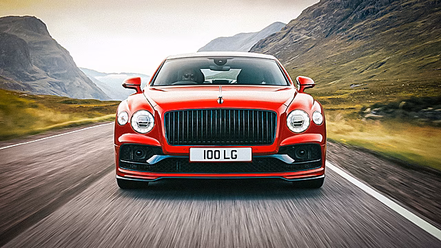Представлен Bentley Flying Spur с двигателем V8