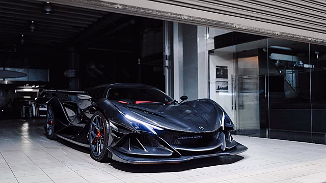 Apollo Intensa Emozione появился на дорогах