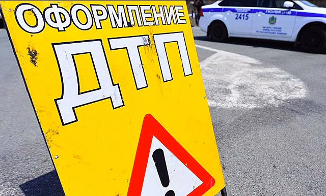 Два автомобиля столкнулись на востоке Москвы