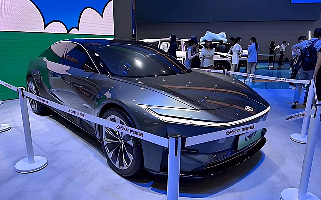 Электрокар Toyota в Китае получит батарею и электродвигатель BYD