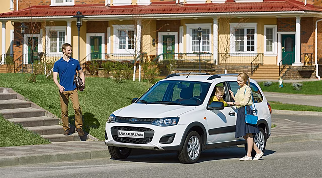 Lada становится популярнее в Москве и Санкт-Петербурге