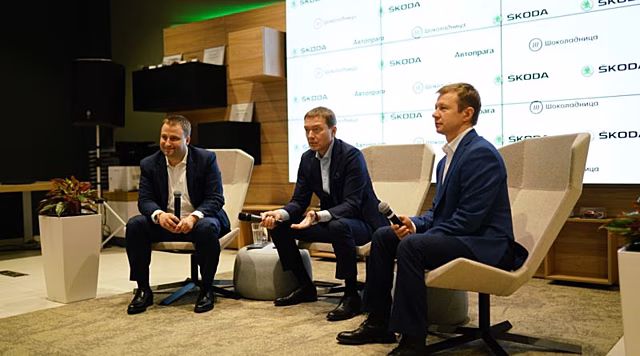 Автомобиль в нагрузку к кофе: Skoda и «Шоколадница» открыли совместный дилерский центр