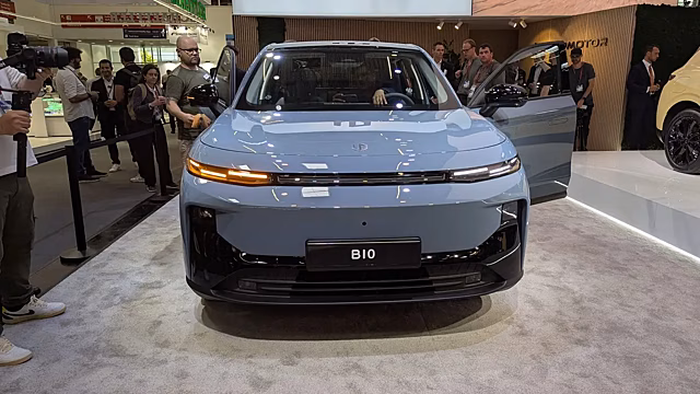 Stellantis запускает сборку электрокроссовера Leapmotor B10 в Испании
