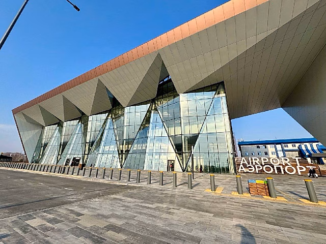 В Благовещенске официально открыли новый пассажирский терминал аэропорта