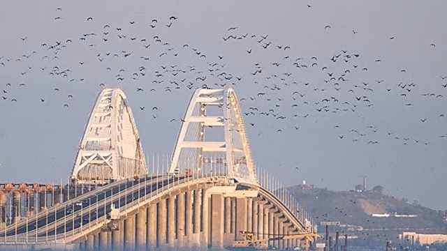 В Крыму завершили подготовку моста через Керченский пролив к зиме