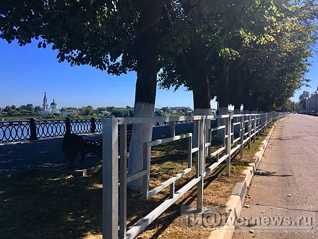 Тверь планирует закупить более 1700 пешеходных ограждений