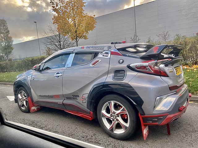  		 			В Сети показали дикую модификацию Toyota C-HR 		 	