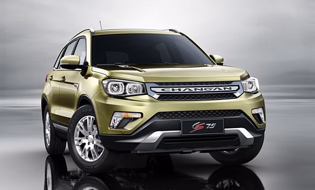 Объявлены цены на паркетник Changan CS75