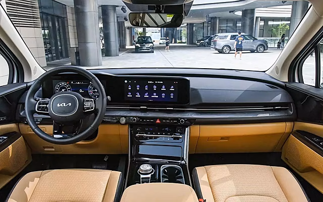 Новое поколение Kia Carnival совсем скоро выйдет на рынок: что изменилось?