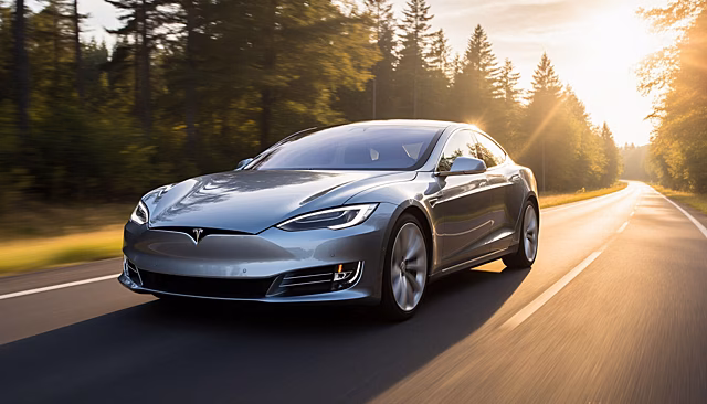 Tesla начала тестирование поддержки Apple CarPlay в своих электромобилях