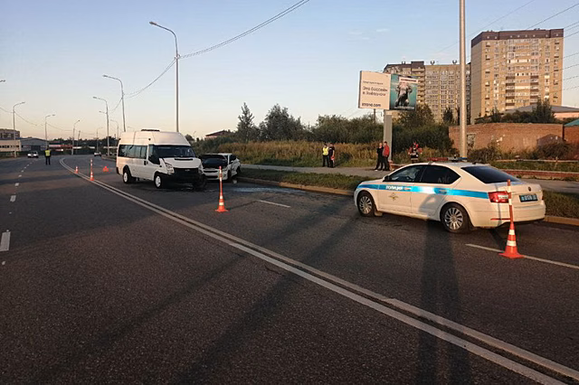 В Тюмени 10 человек пострадали в ДТП с автобусом