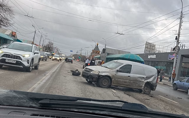 На Московском шоссе в Рязани произошла авария