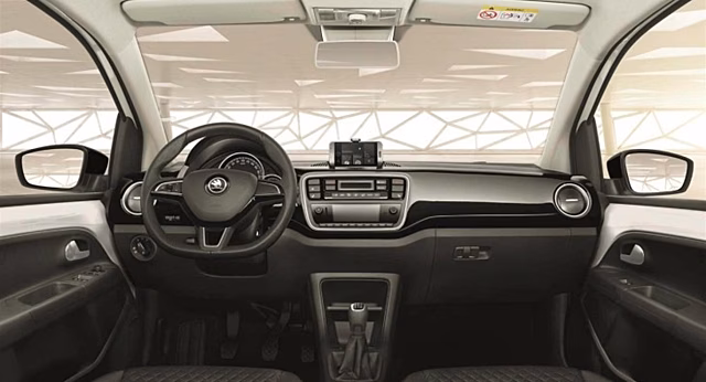 Skoda проводит испытания электрических грузовиков для внутренней логистики
