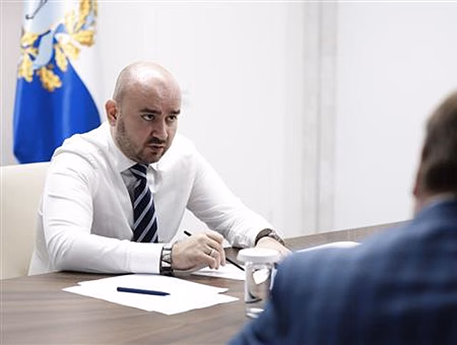Вячеслав Федорищев поручил модернизировать систему уличного освещения в городах Самарской области