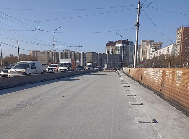 Власти Новосибирска анонсировали завершение ремонта путепровода над Ипподромкой