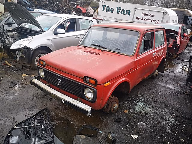 В Шотландии нашли «кладбище» машин со старыми Lada