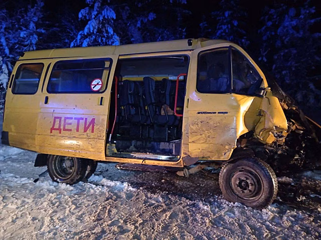 После аварии со школьным автобусом в Удмуртии один ребёнок находится в тяжёлом состоянии