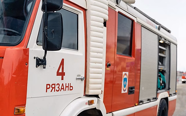 В Канищеве в ночь на 15 января тушили горящую "Газель"