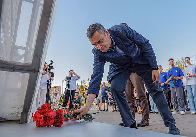 Александр Хинштейн позвонил в больницу маме погибшего на пляже мальчика