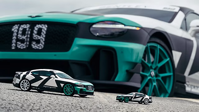 Bentley Supersports на 666 л.с. получил мини-копии