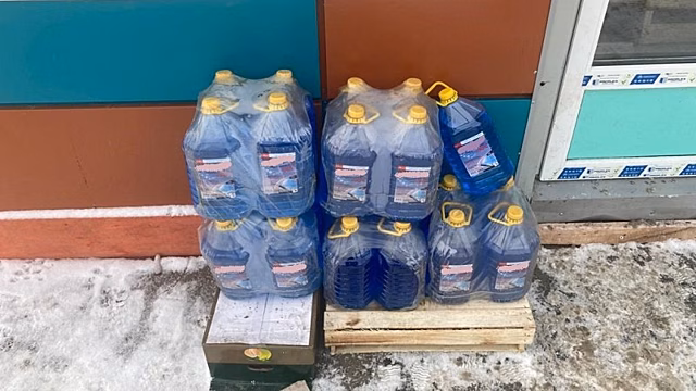 550 литров некачественной «незамерзайки» изъяли из магазинов в Вологде