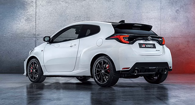 Toyota GR Yaris почти без пробега продается в Англии за 12 тысяч долларов