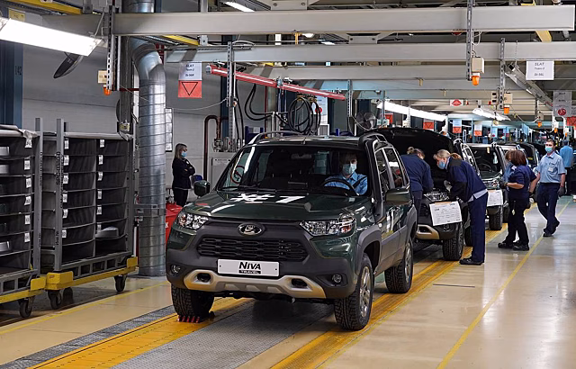 В «АвтоВАЗе» назвали негативные последствия от перехода на кириллицу