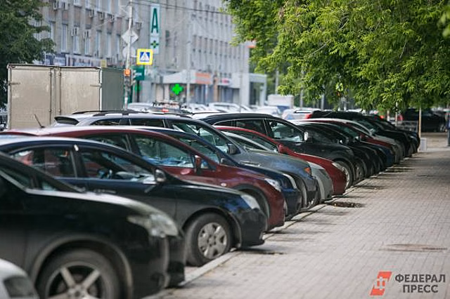 С начала года платные парковки принесли в бюджет Тюмени больше 42 млн рублей
