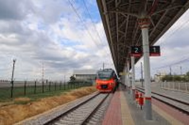 В Волжском столкнулись тепловоз и грузовик, есть жертвы