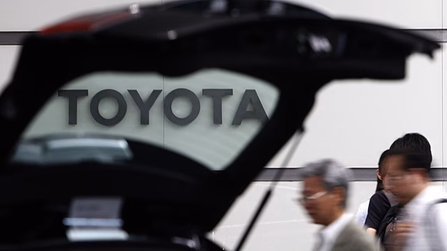 Toyota объяснила тайную встречу с российскими дилерами