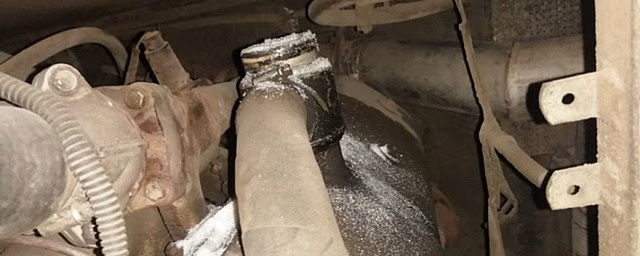 В Ачинске неизвестные насыпали сахар в бензобаки автобусов маршрута № 2