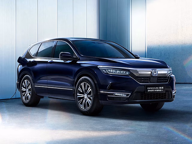 В продажу поступил новый кроссовер Honda Breeze