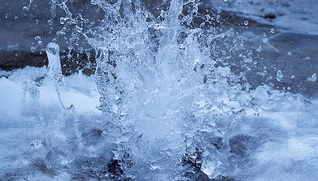 Порыв водопровода около дома №178 по улице Ленина локализовали в Ижевске