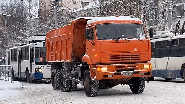 Движение троллейбусов по Карла Маркса почти восстановлено