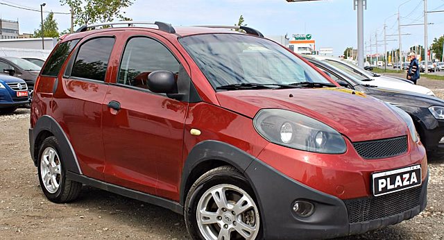Китайский Chery IndiS I: что он может противопоставить лидерам класса