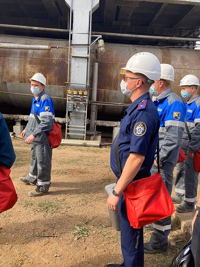 В результате возгорания на оренбургском газовом заводе пострадали три человека